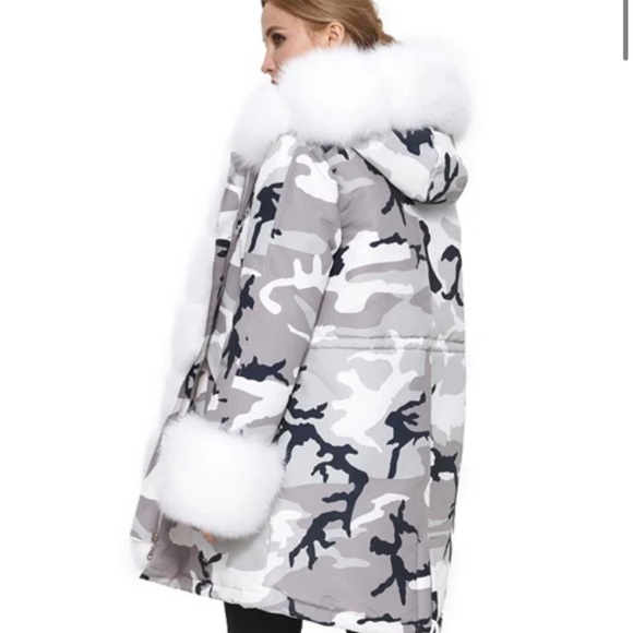 Volare New York Camouflage white fox fur jacket with hood size S NWT - Picture 3 of 15